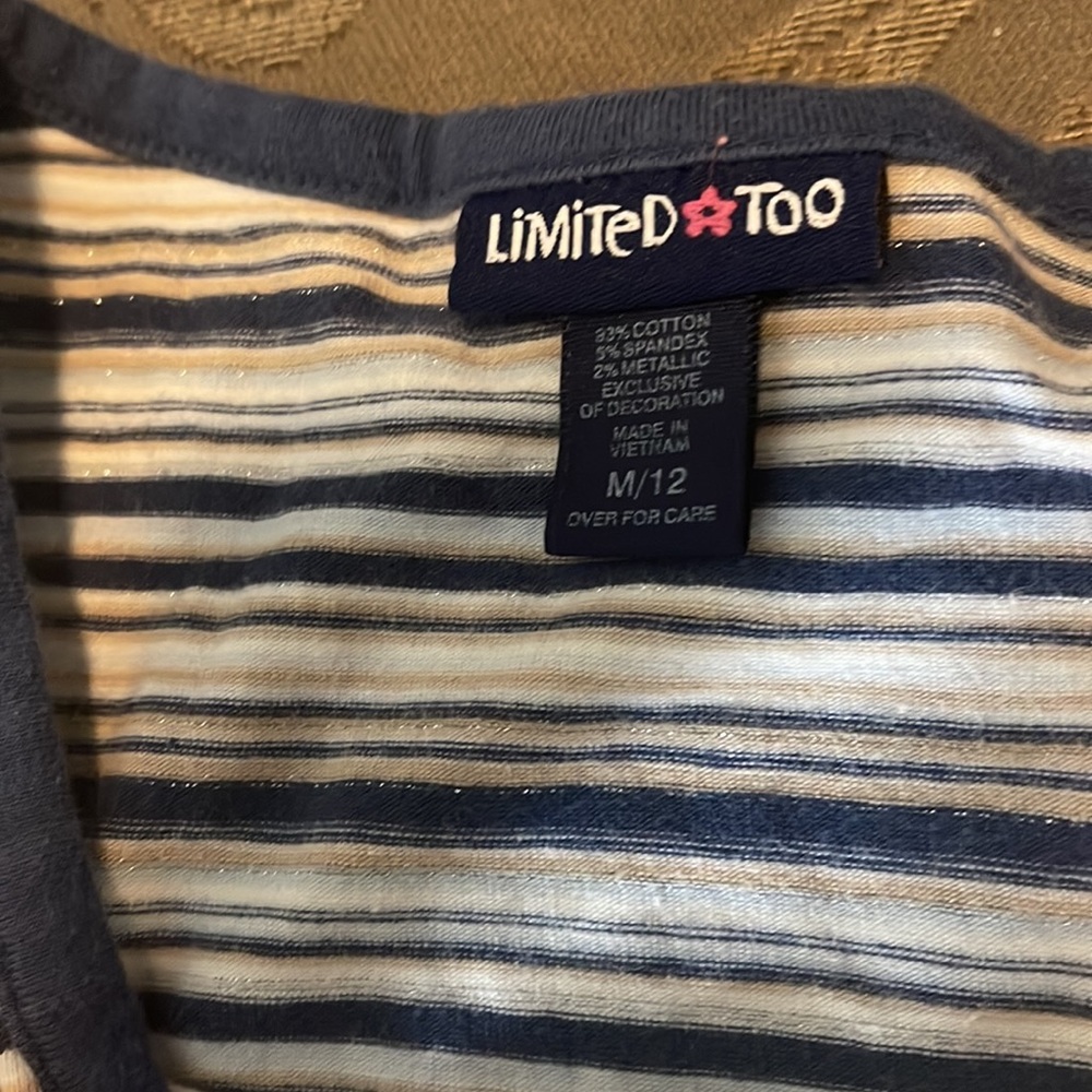 Used girls top size M by limited too - Picture 4 of 10